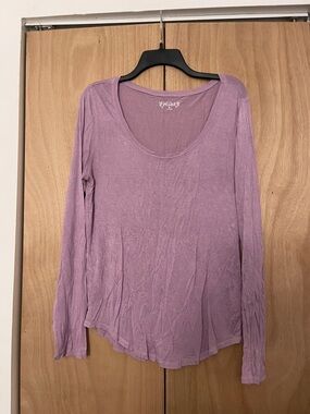 Mudd Lavender Scoop Neck Long Sleeve Top